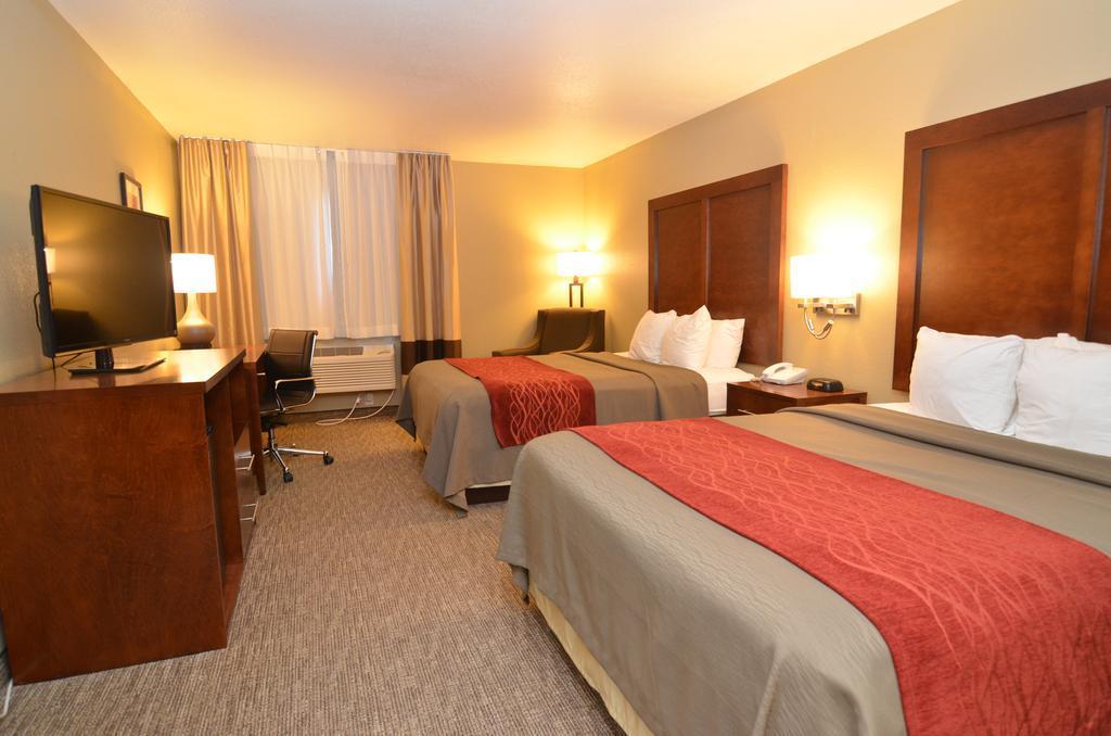 Comfort Inn Marshalltown South Exterior foto