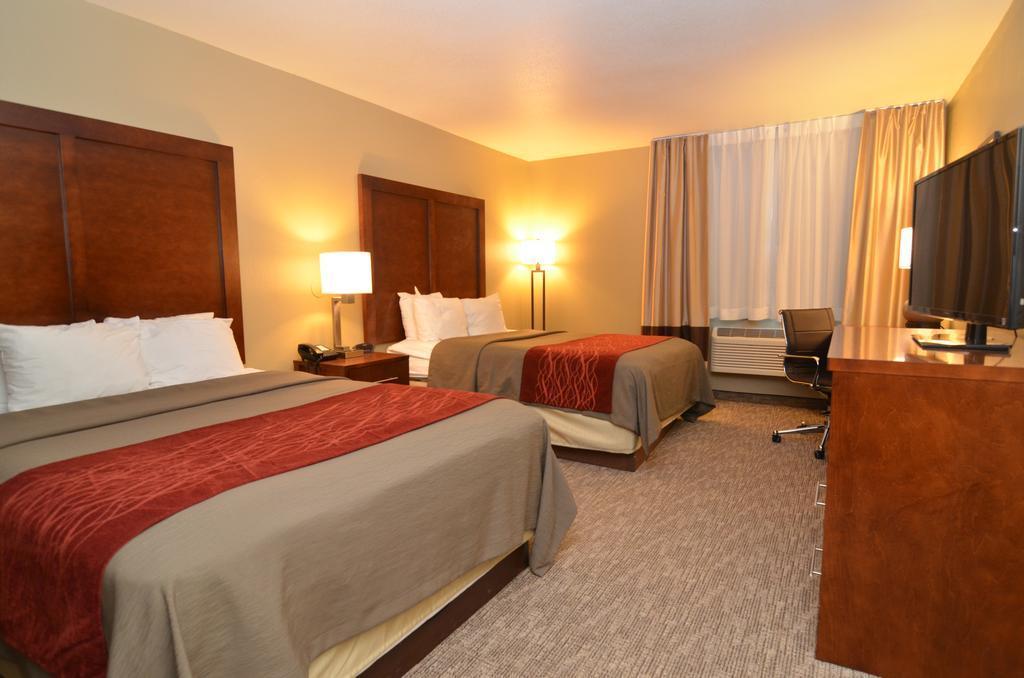 Comfort Inn Marshalltown South Exterior foto